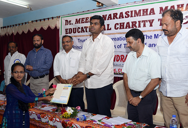 ದೇಶದ ಪ್ರಗತಿಗೆ ಕಾಣಿಕೆ ನೀಡುವತ್ತ ವಿದ್ಯಾರ್ಥಿಗಳು ಗಮನಹರಿಸಬೇಕು: ಕೆ.ಅಣ್ಣಾಮಲೈ